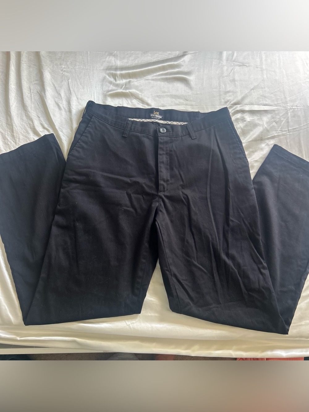 Lee Men's Black Chino Pants - Straight Fit